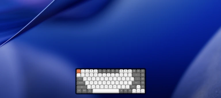 CupertinoClicks on-screen keyboard overlay highlighting a key